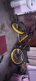 Jaguar black yellow combination fat bike cycle