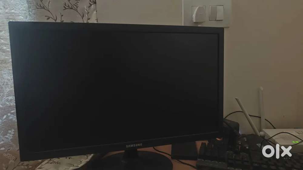 Samsung LED Monitor