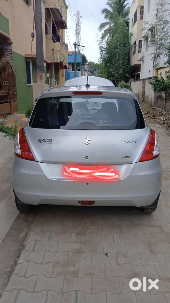Maruti Suzuki Swift 2013 Diesel 122000 Km Driven