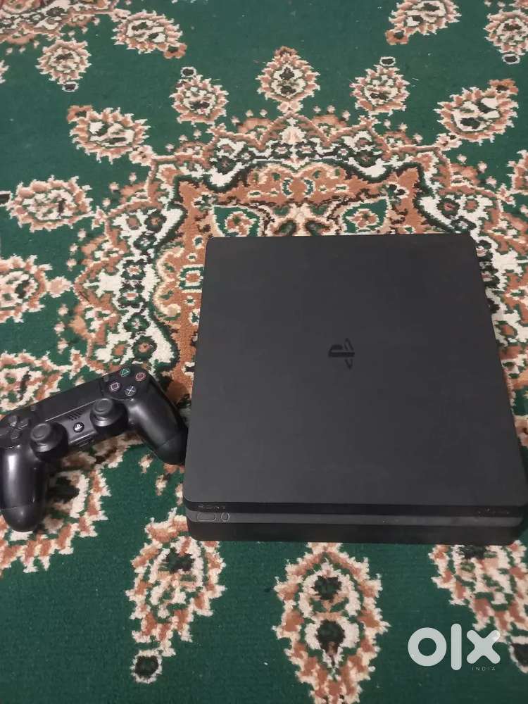 SONY PLAY STSTION 4