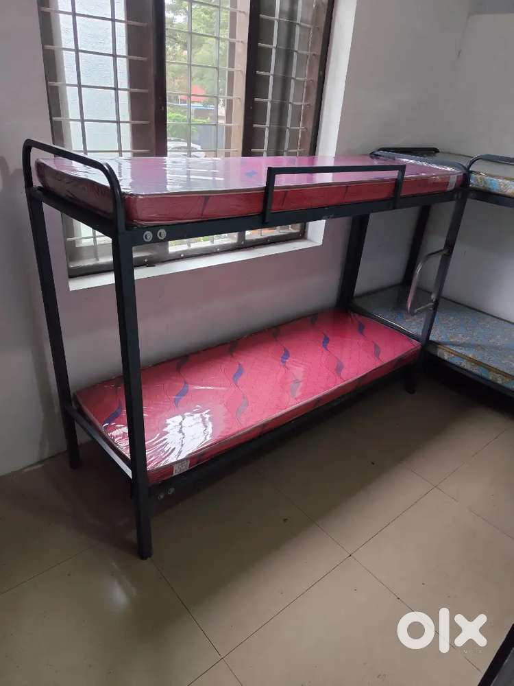 Gents PG Anjumana Daily/Monthly Rent Nr OberonMall Anjumana