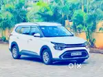 Kia Carens, 2023, Petrol