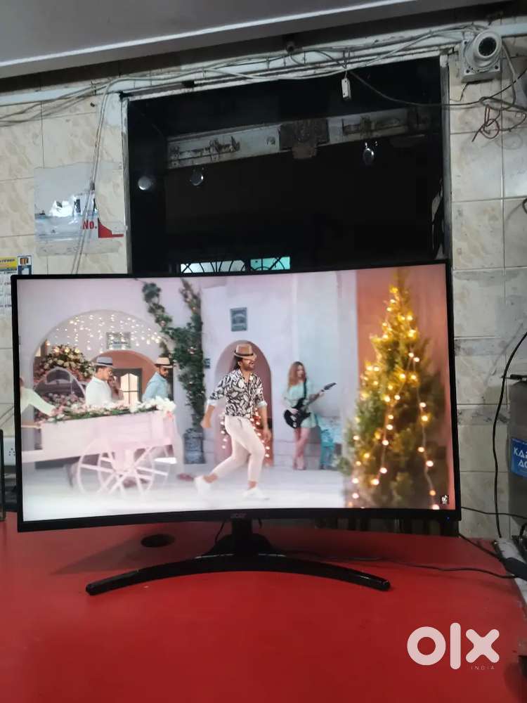 32 inch Acer ED2 series monitor perfect working .