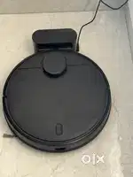 Robot vacuum cleaner