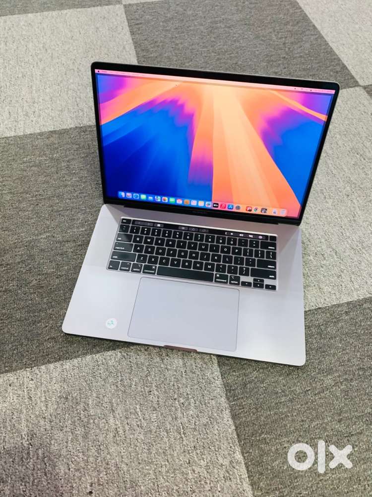 MacBook Pro (2019) intel i9  32GB RAM  512GB SSD  A2141  WRNTY