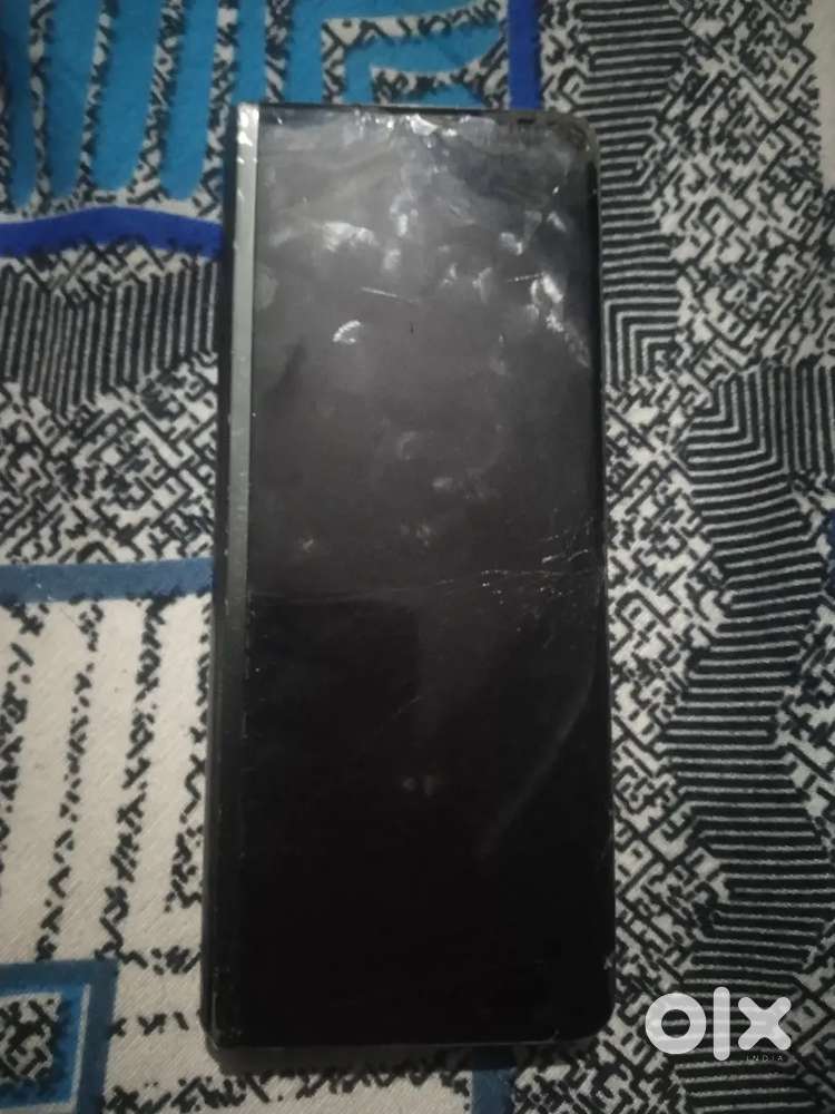 Samsung galaxy z fold 3 outer display problem inner display two line