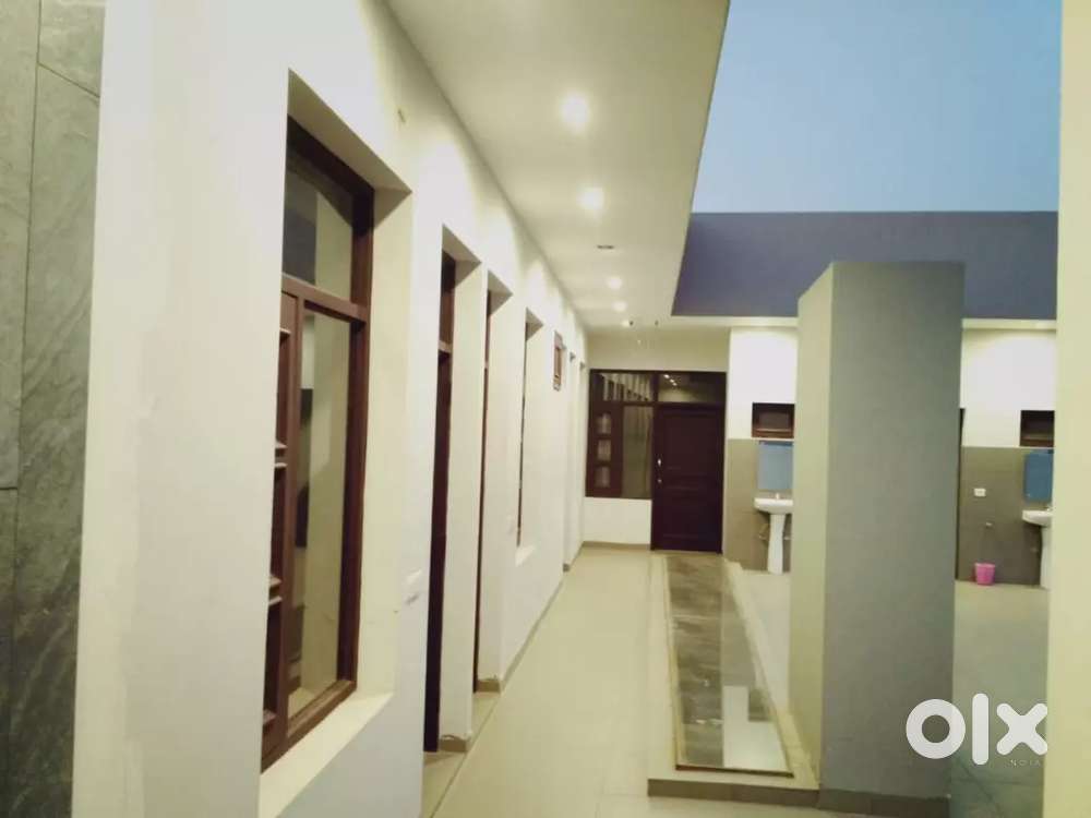 Room for rent Trikuta Nagar