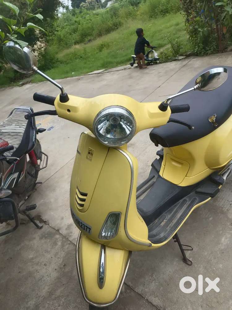 I want to sell My vespa plz text me don't call