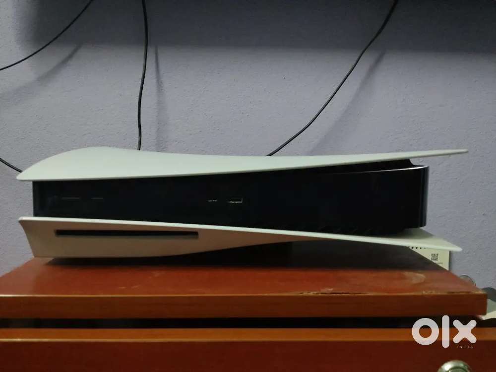 PlayStation 5 with sage controller