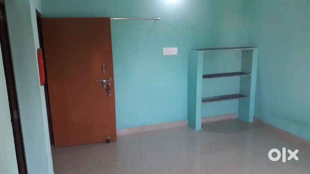 ONLY FOR JOB HOLDERS/COLLEGE STUDENTS (Family & aspirants not allowed)