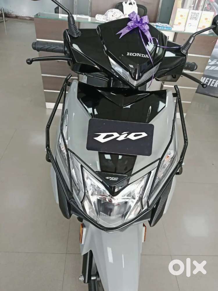 Honda Dio Dlx all brand available just pay 3999