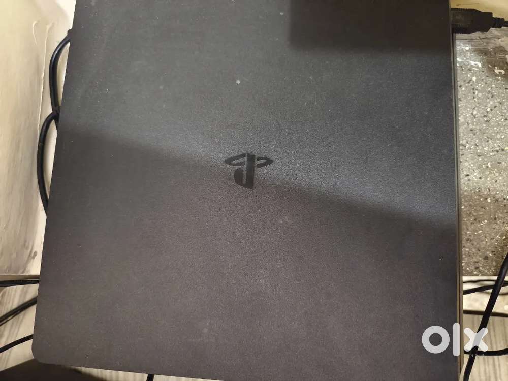 Sony PS4 Slim 1TB with Two Games – Excellent Condition  Best Deal!