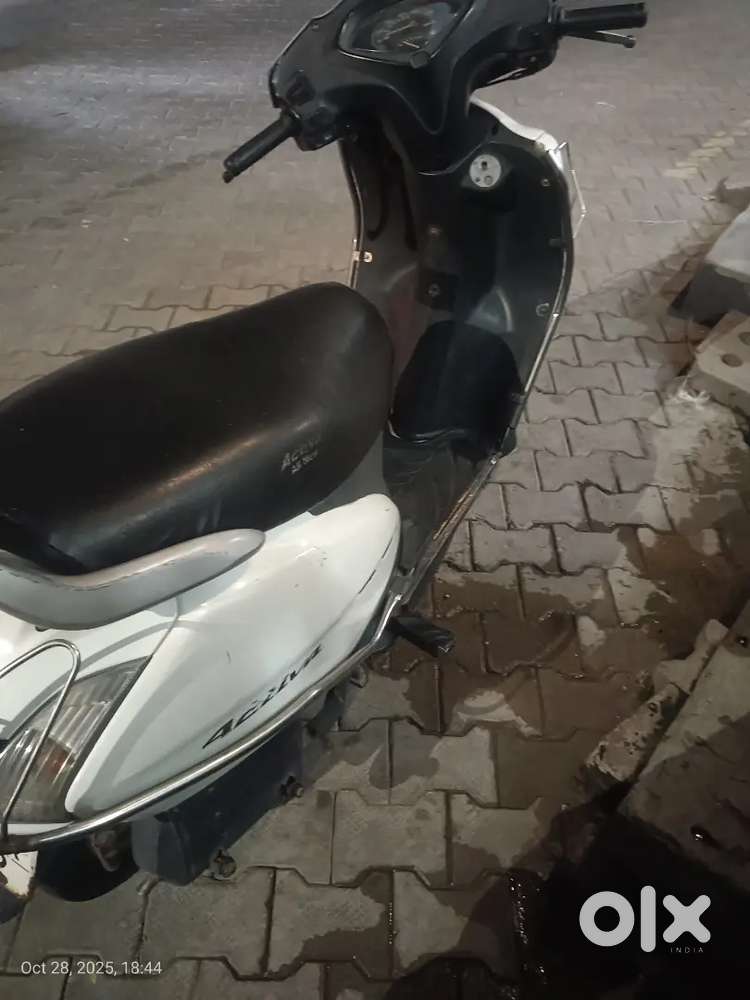 Sale Activa 2014 model