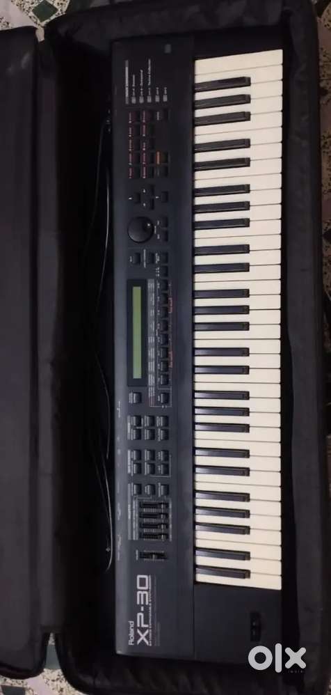 ROLAND XP30