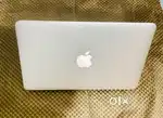 Apple Macbook Air (11 inch)