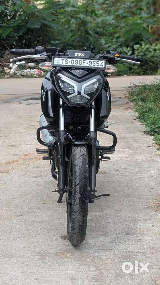 TVS RAIDER BLACK (2023) ONLY 17629 KMS DRIVEN