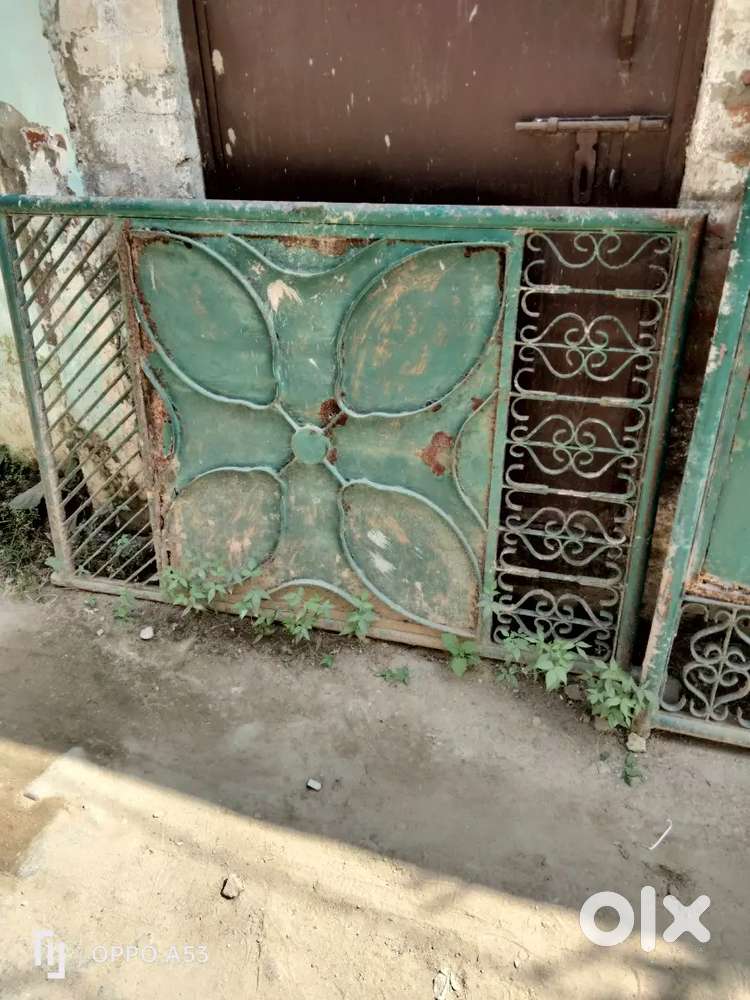 लोहे का गेट Rs. 5500