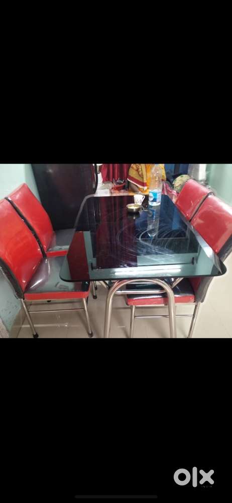 Four sider dining table