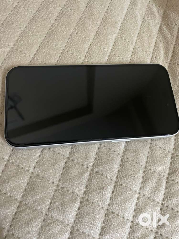 iPhone 16 128 GB White Colour only 7 days old