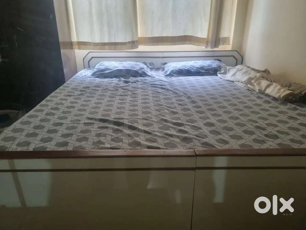 Double bed