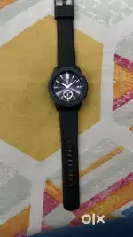 Samsung Galaxy Watch 42mm R810 in good condition