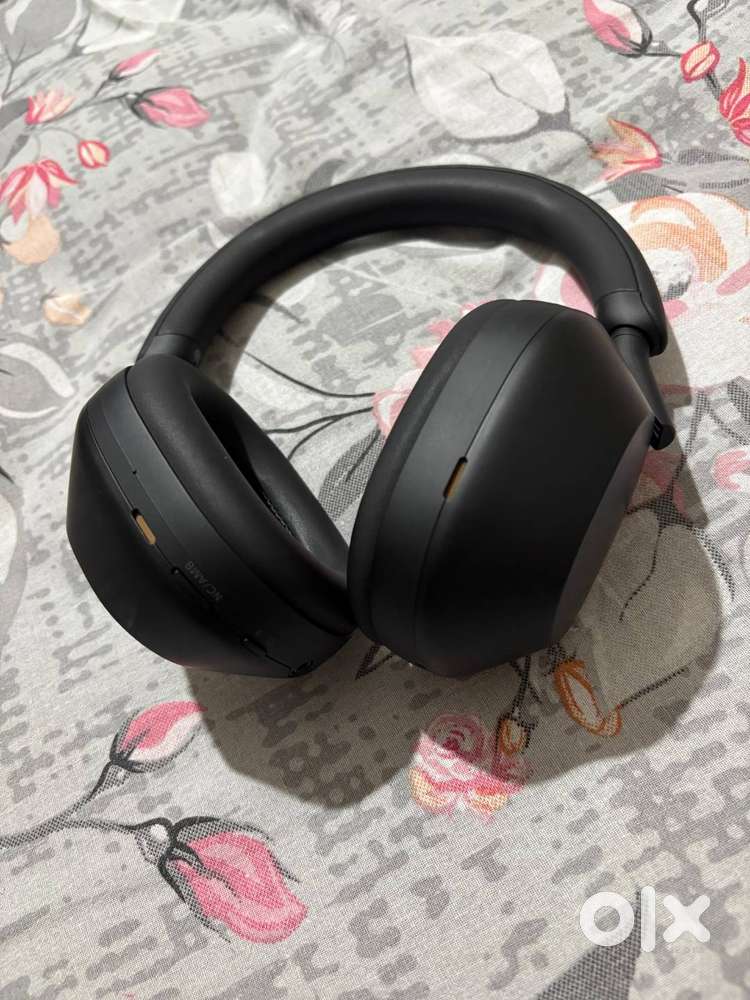 Sony 1000XM5 Headphones