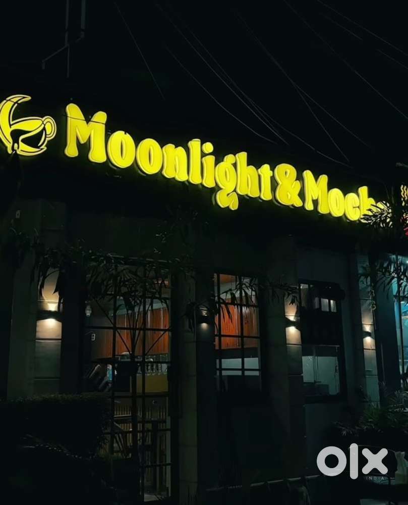 Running cafe at prime location- Moonlight and Mocha