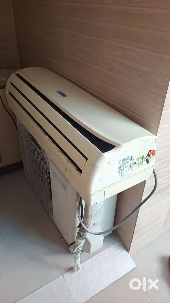 1.5 ton Blue Star Ac