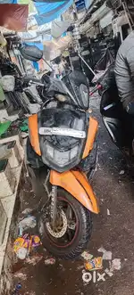 Yamaha Ray ZR B6