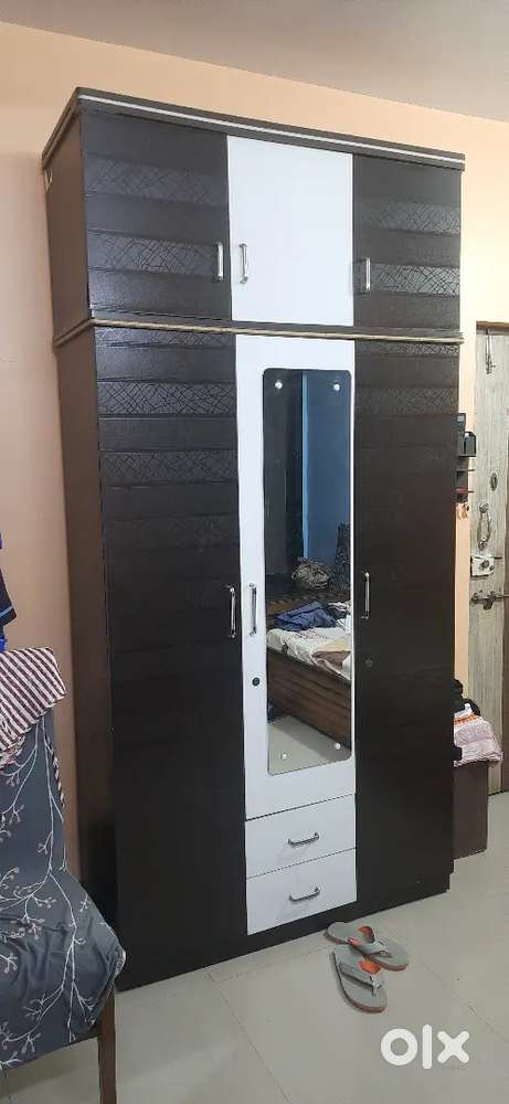 Particle board wordrobe