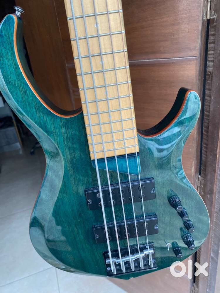 Sire bass guitar M2