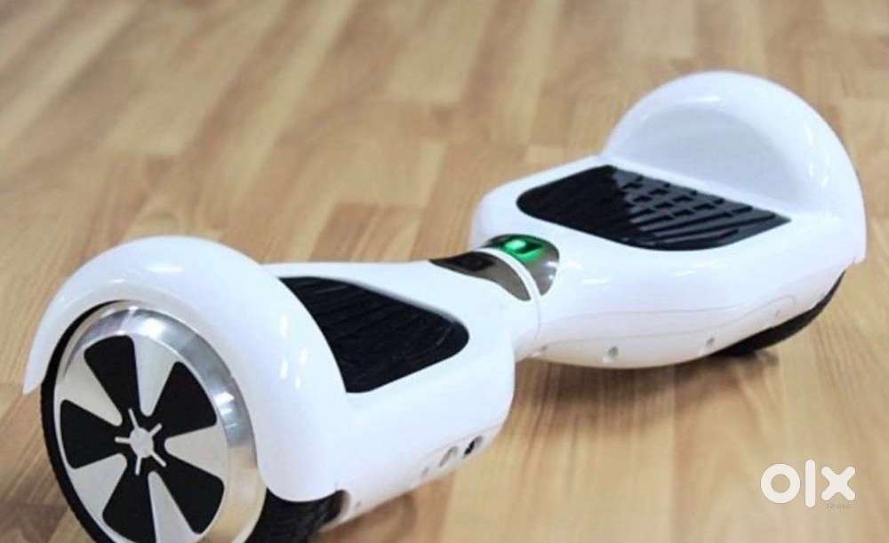iTouch - D1 Electric Hoverboard  Smart Balance Wheels