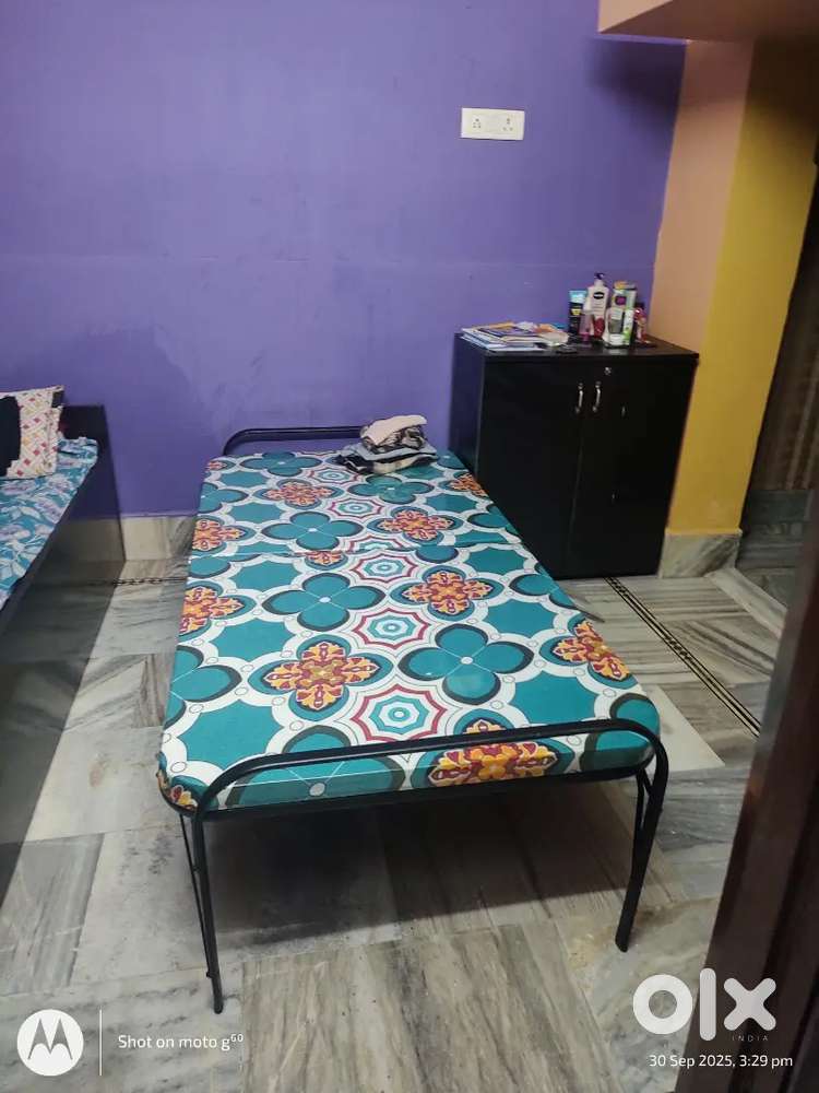 Pg room for girls