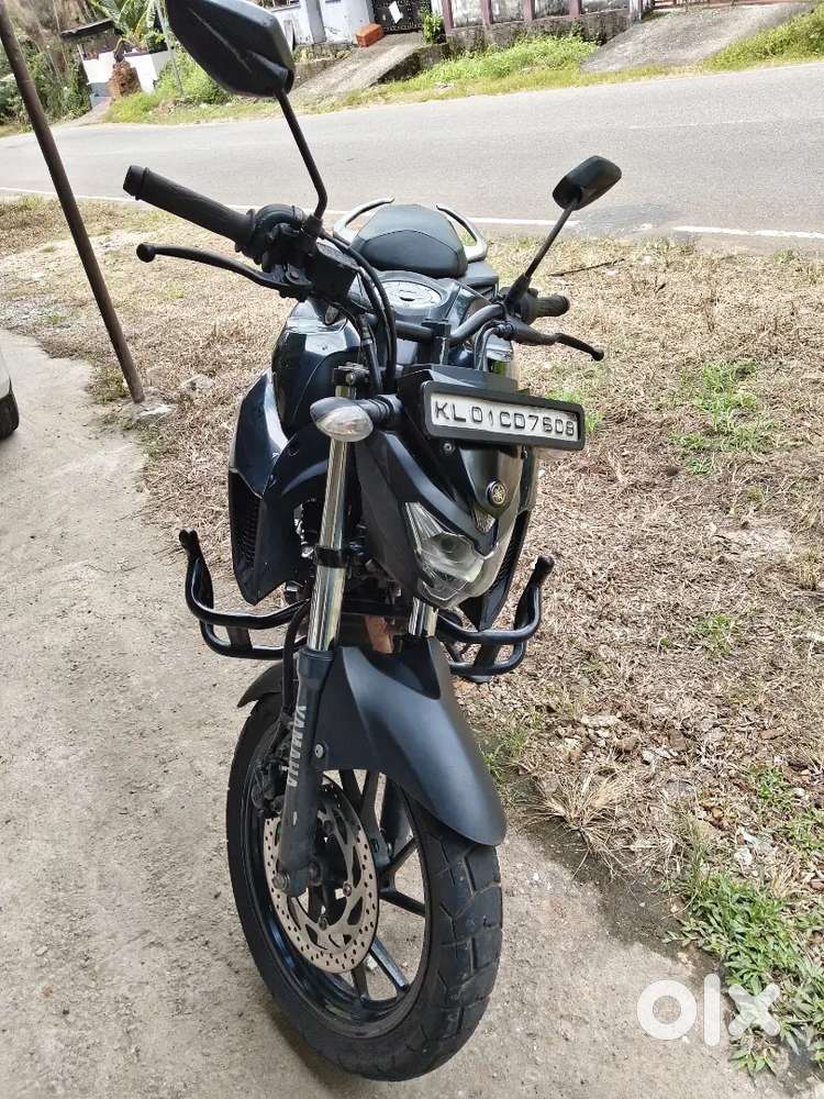 Yamaha FZ250