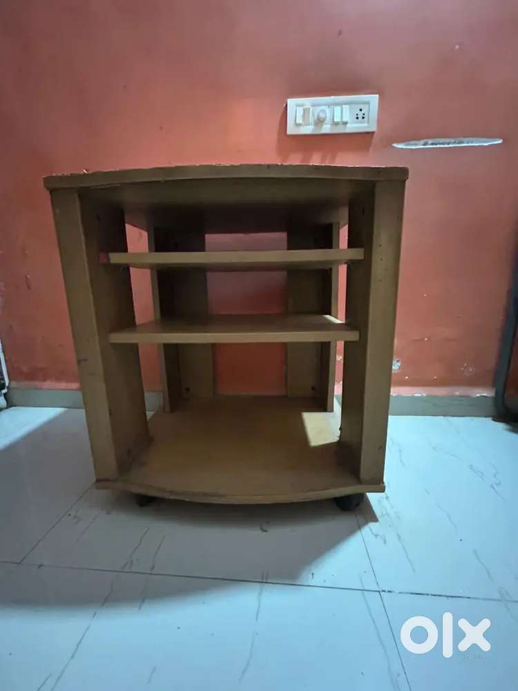 Wooden computer table (Used) – Hubli