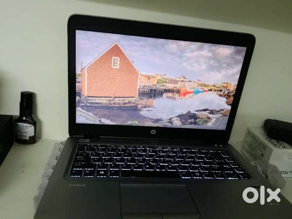 Hp Elitebook Good condition ( 256 storage,8gb ram,7th generation)