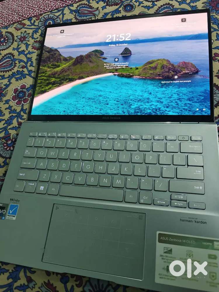 ASUS Zenbook Intel Evo I5 512 OLED