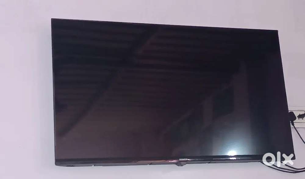 Boscon smart tv 43 in