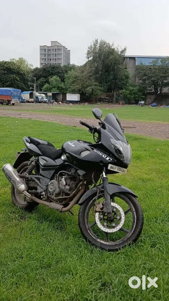Pulsar 220F