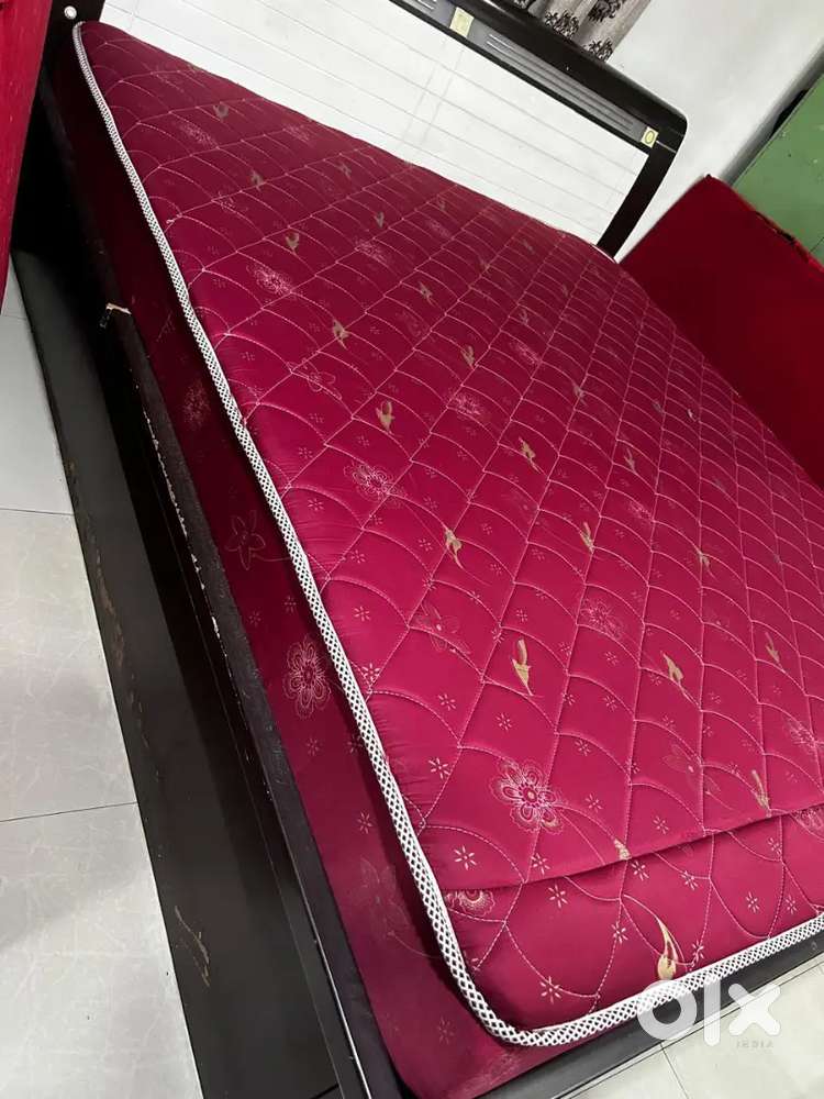 King size bed