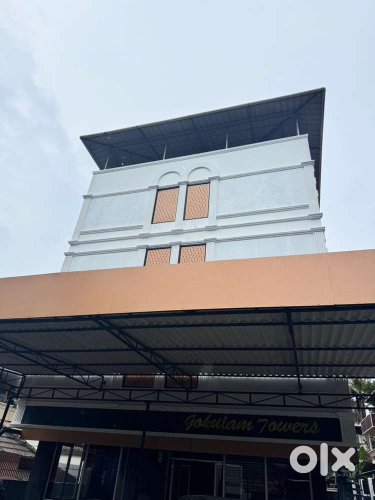 6000 sqft building for rent