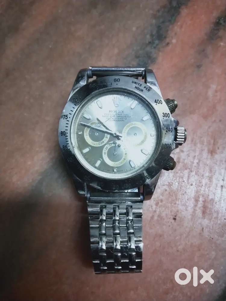 Rolex Daytona watch / need some service