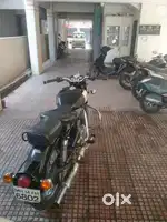 One hand use neat and clean rear tyre and battery new