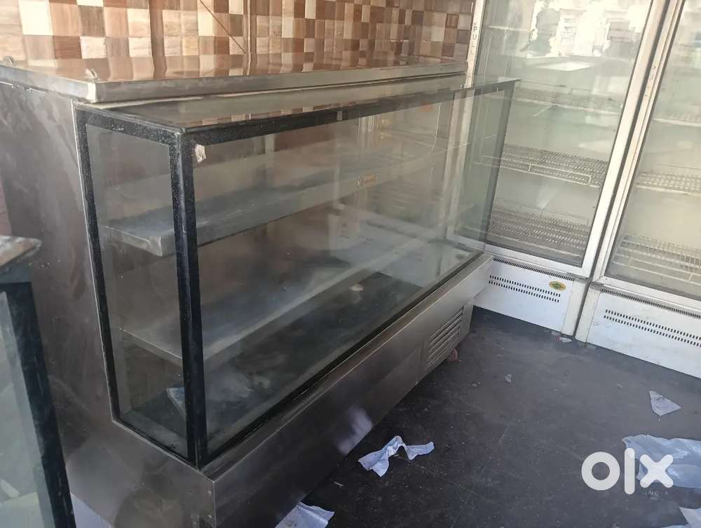 Counter refrigerator for shop