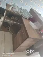 Computer table
