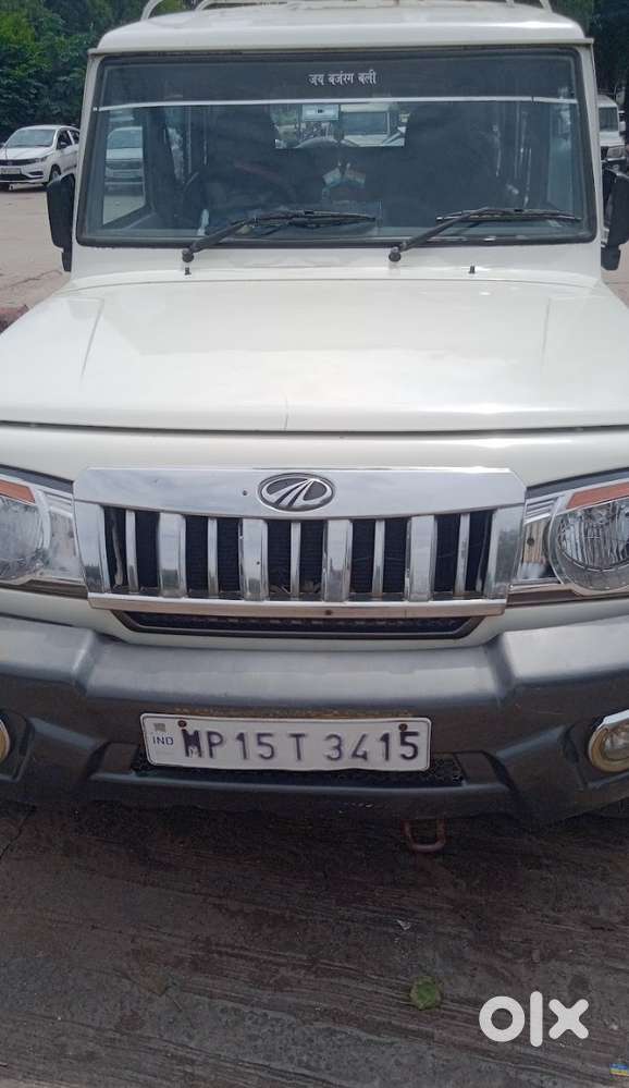 Bolero Xl 9seater