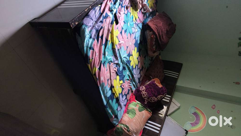 King size wooden bed