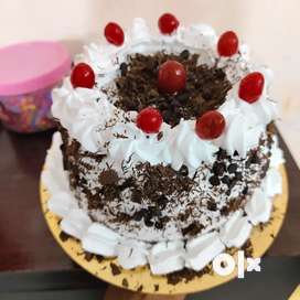 Customised cakes for all occasions inside Siliguri