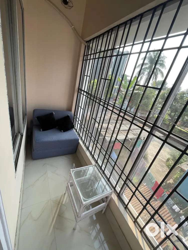 Zoo road 3bhk 3 bathroom flat available