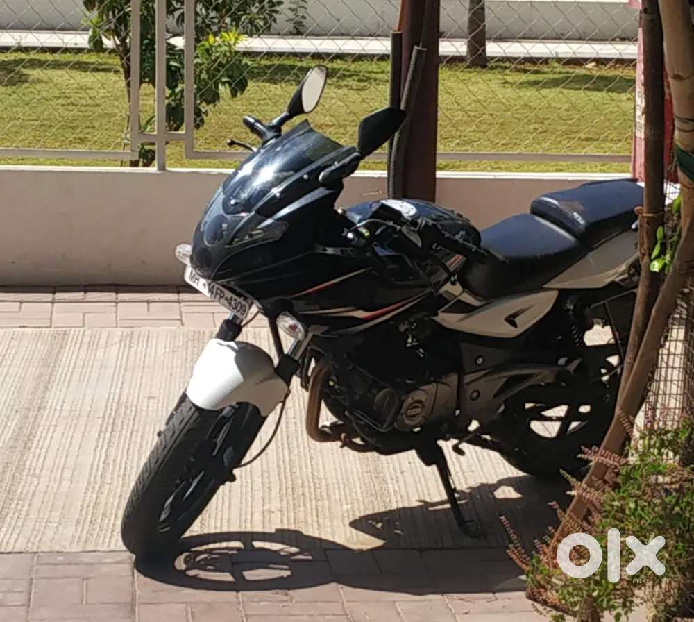 Bajaj pulsar 220 to sell